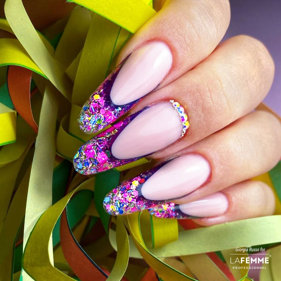 Ricostruzione Unghie Muretto gel Nail Art Decorazione In Struttura Glitter Parade collezione La Femme Carnevale Ricostruzione Unghie Muretto gel Nail Art Decorazione In Struttura Glitter Parade collezione La Femme Carnevale