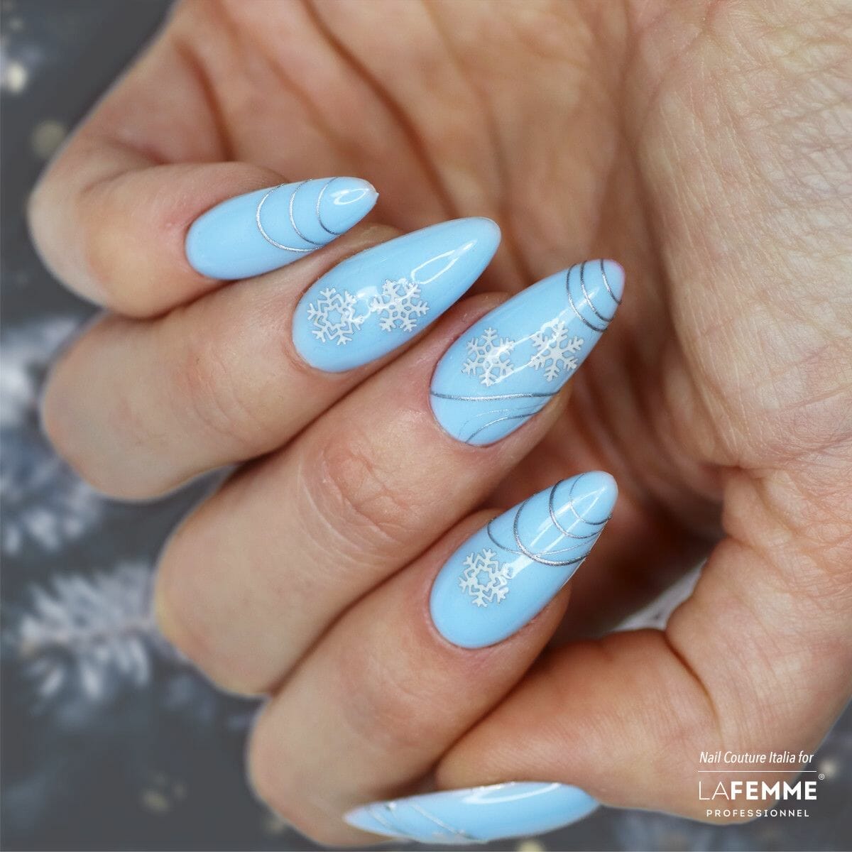 nail art per principianti azzurro