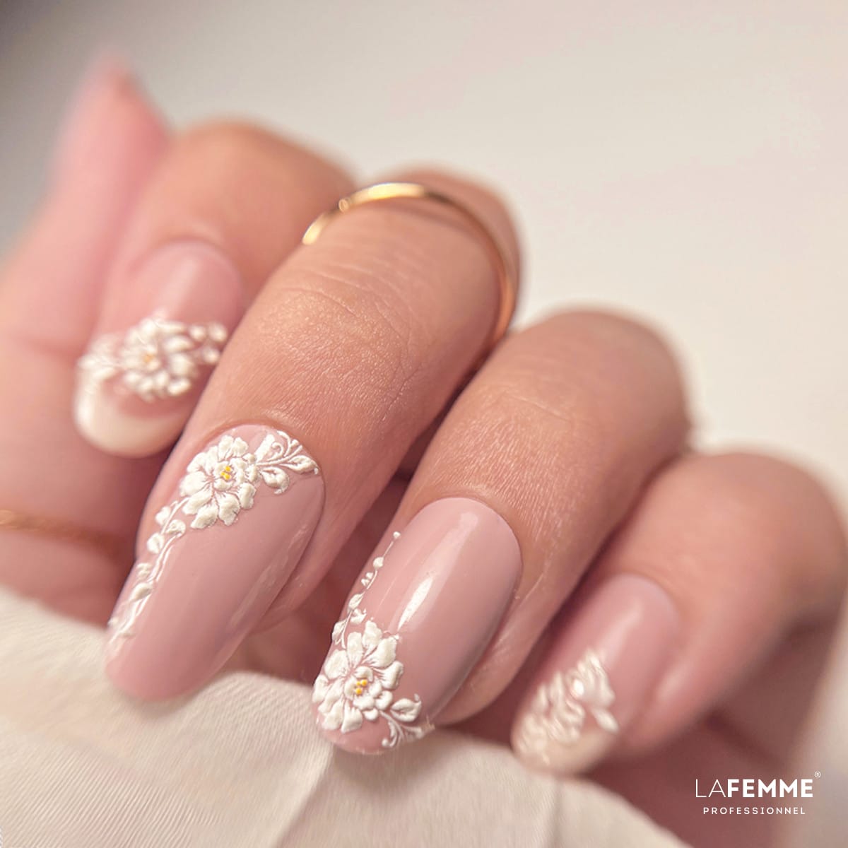smalto semipermanente h138 beige nude rosa antico sposa wedding manicure chic smalto semipermanente h138 beige nude rosa antico sposa wedding manicure chic